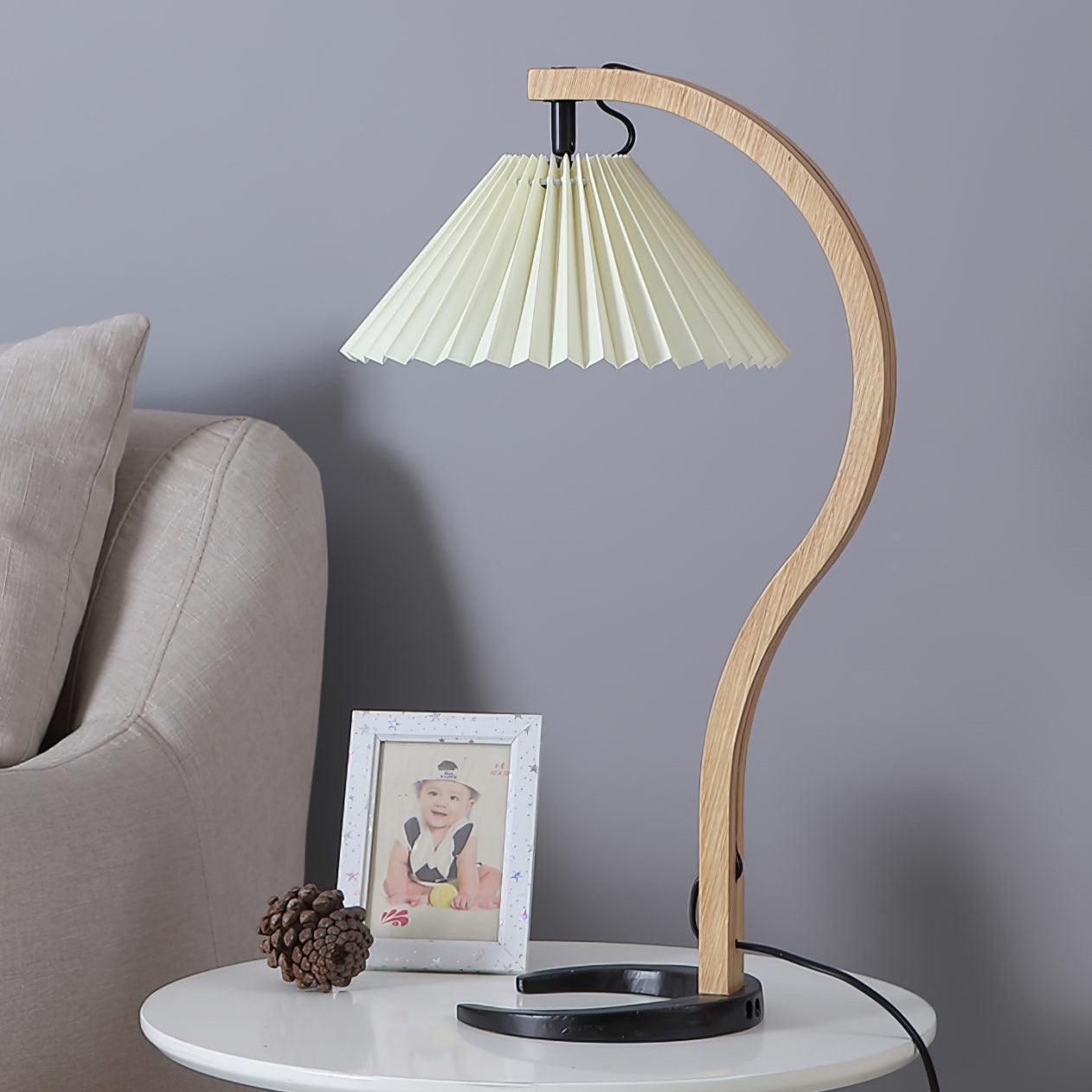 Refined Indoor Table Lamp for Cozy Ambiance - IndoTable