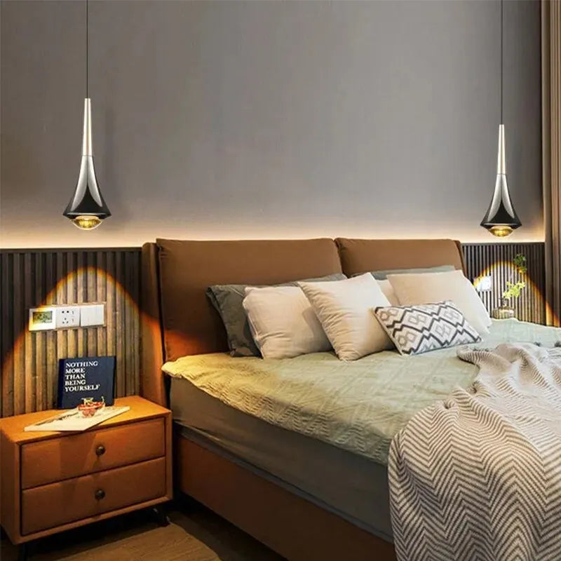Elegant Silver-Plated Pendant Lamp for a Stunning Home Ambiance - SilverDrop