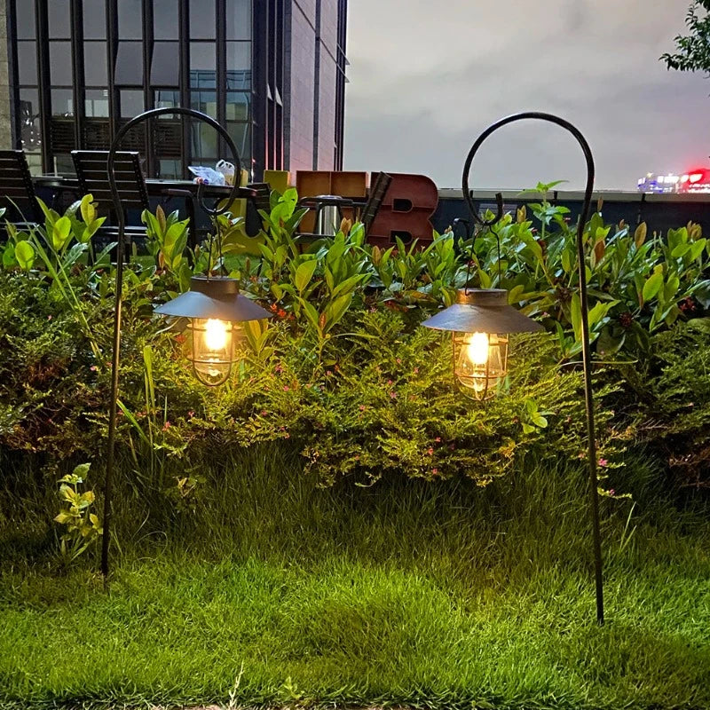 Retro Solar Lantern for Outdoor Spaces - SolarLume
