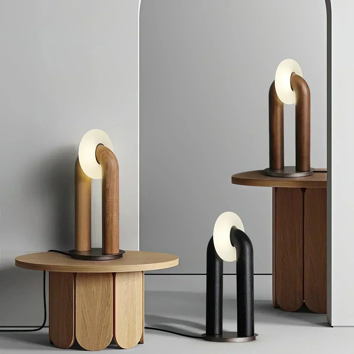Sleek & Stylish Wireless Table Lamp for Any Space - SpaceTable