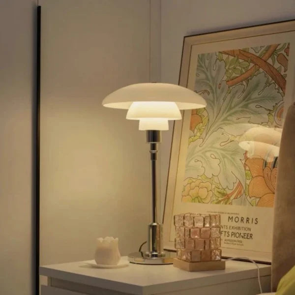 Sleek Metal Table Lamp for Modern Home Ambiance - MetalTable