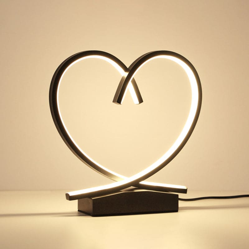 Charming Wooden Bedside Lamp with Heart Design - HeartTable