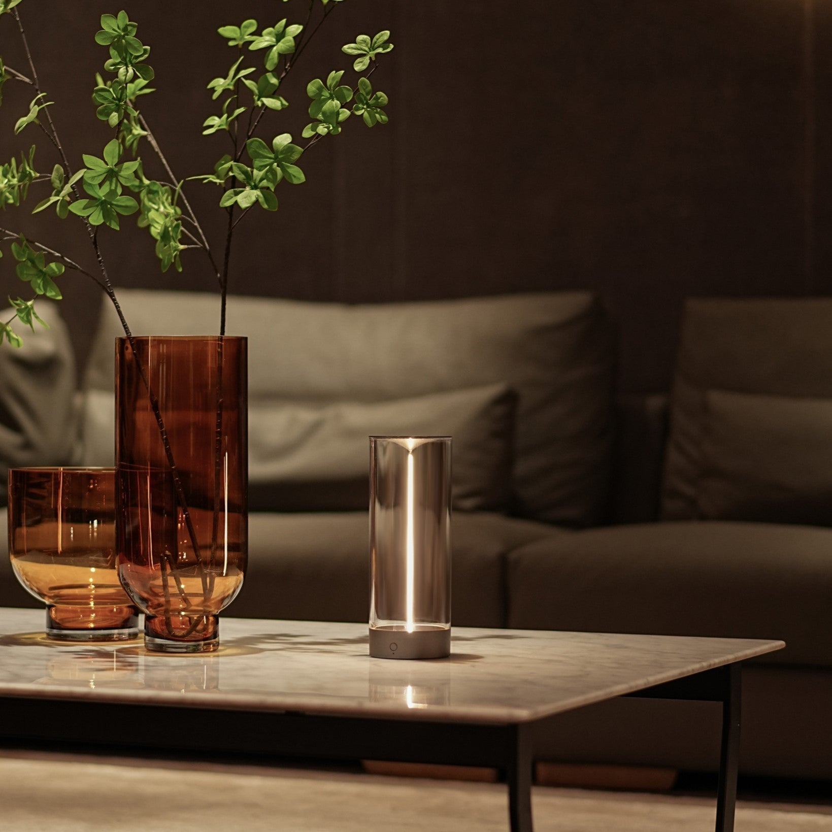 Sleek & Modern Table Lamp for a Sophisticated Glow - ModernTable