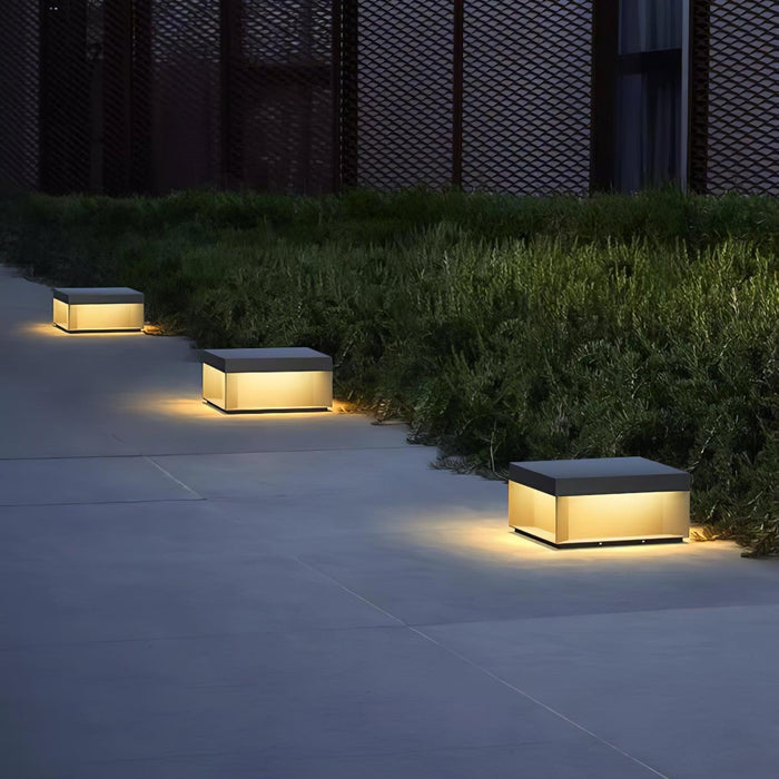 Solar Garden Lamp - SolarLume