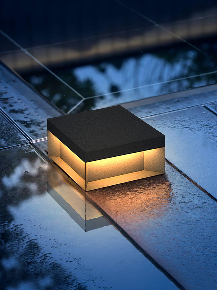 Solar Garden Lamp - SolarLume