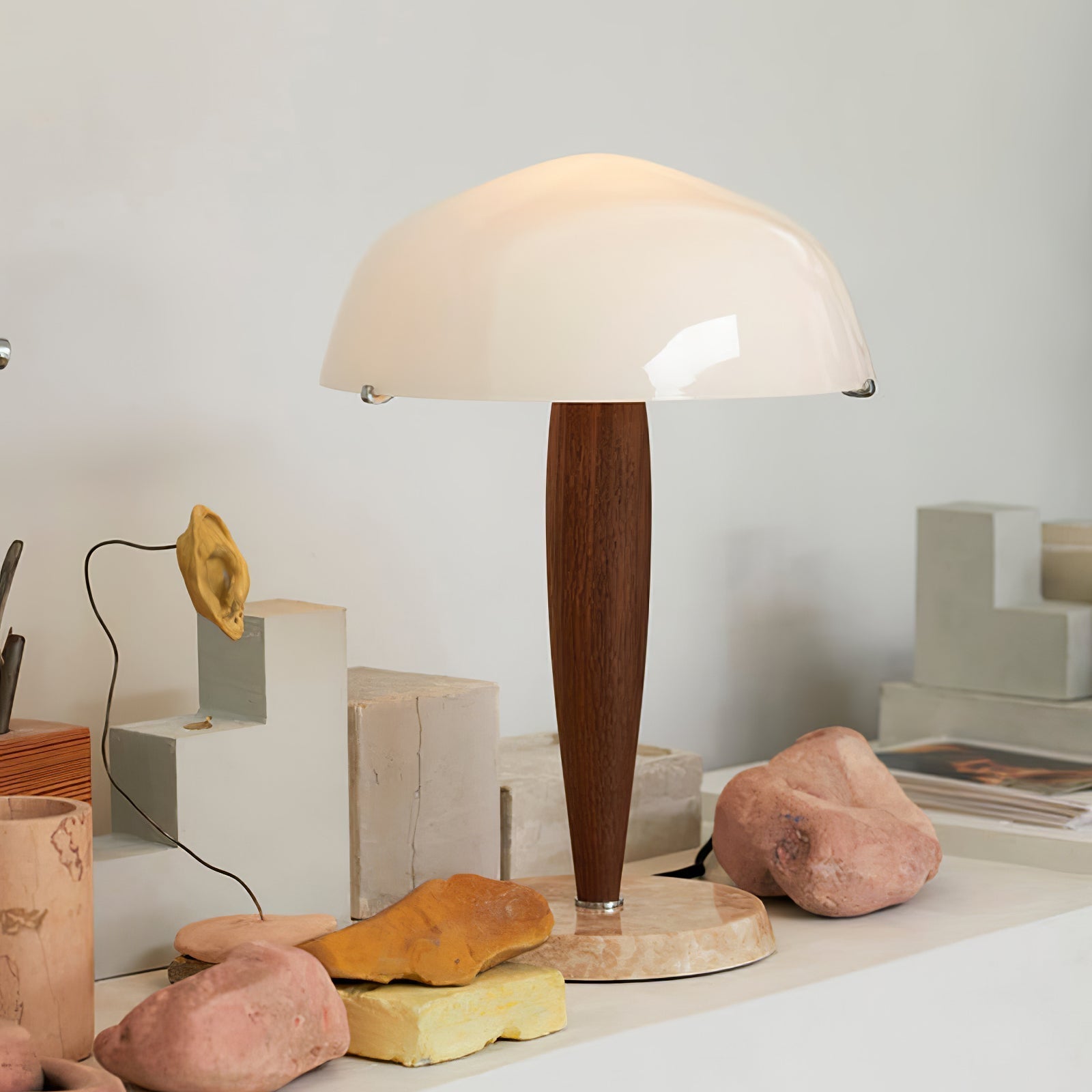 Cozy Warmth LED Table Lamp for Ultimate Chill Vibes - ChillTable