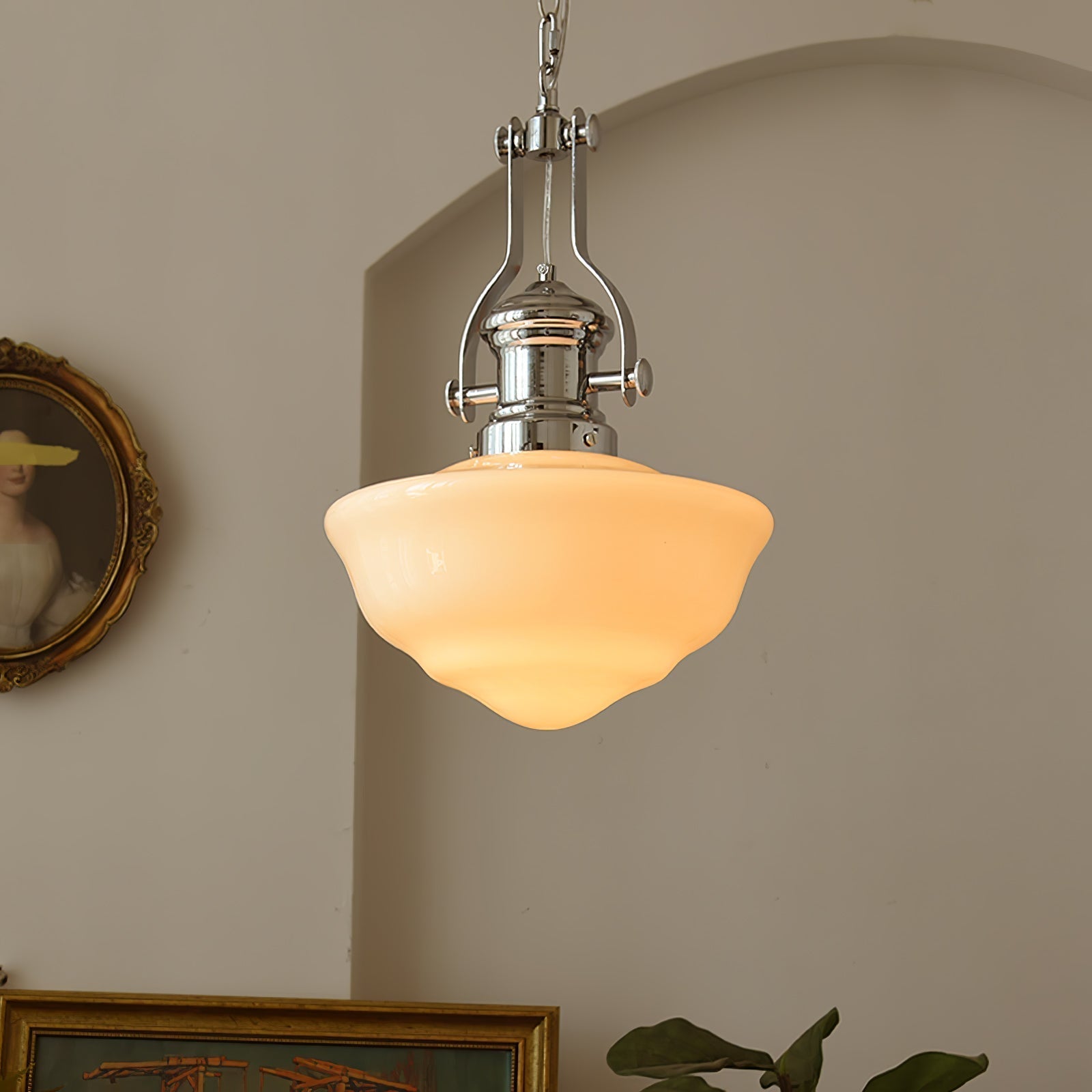Classic Pendant Lamp for Timeless Elegance - TimeDrop