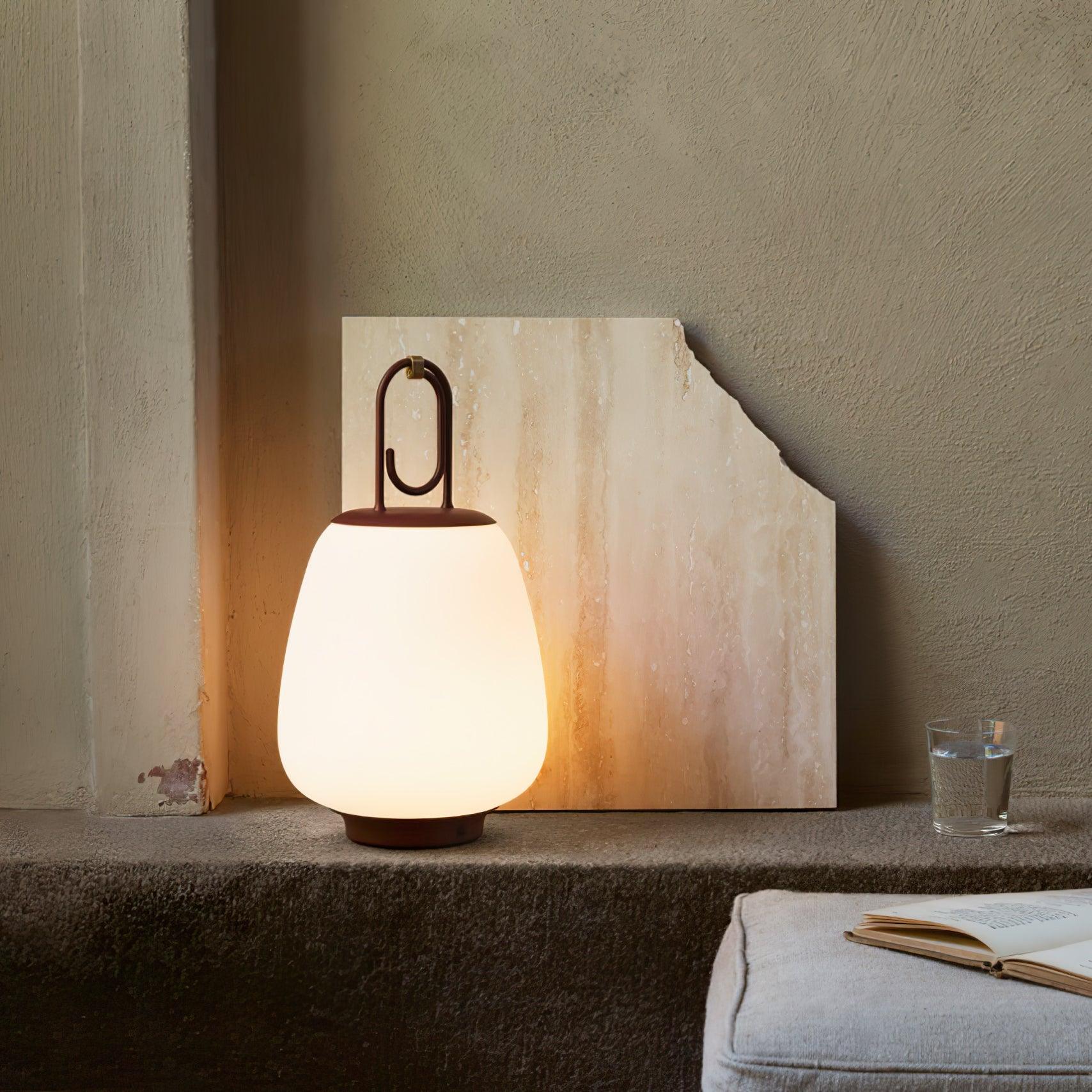 Stylish LED Lantern with Rechargeable Battery for Cozy Indoor & Outdoor Ambiance - LanternTable