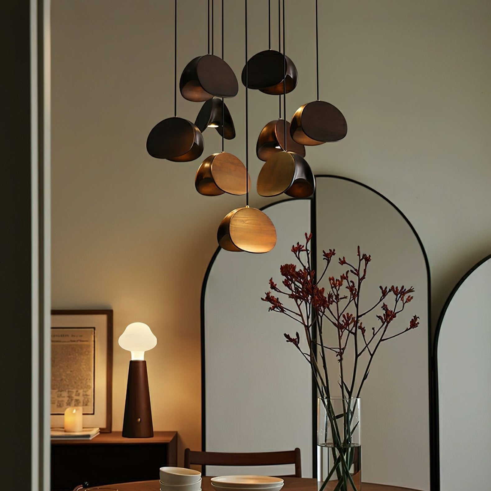 Elegant Modern Ceiling Lamp for a Chic Interior - ChicCeil