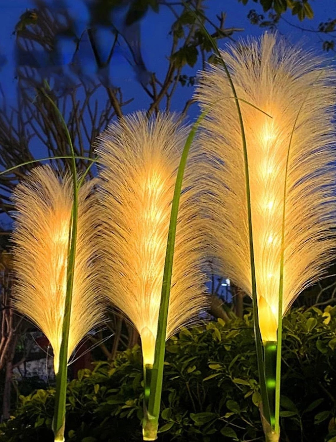 Solar Garden Lantern for a Natural Outdoor Glow - SolarLume