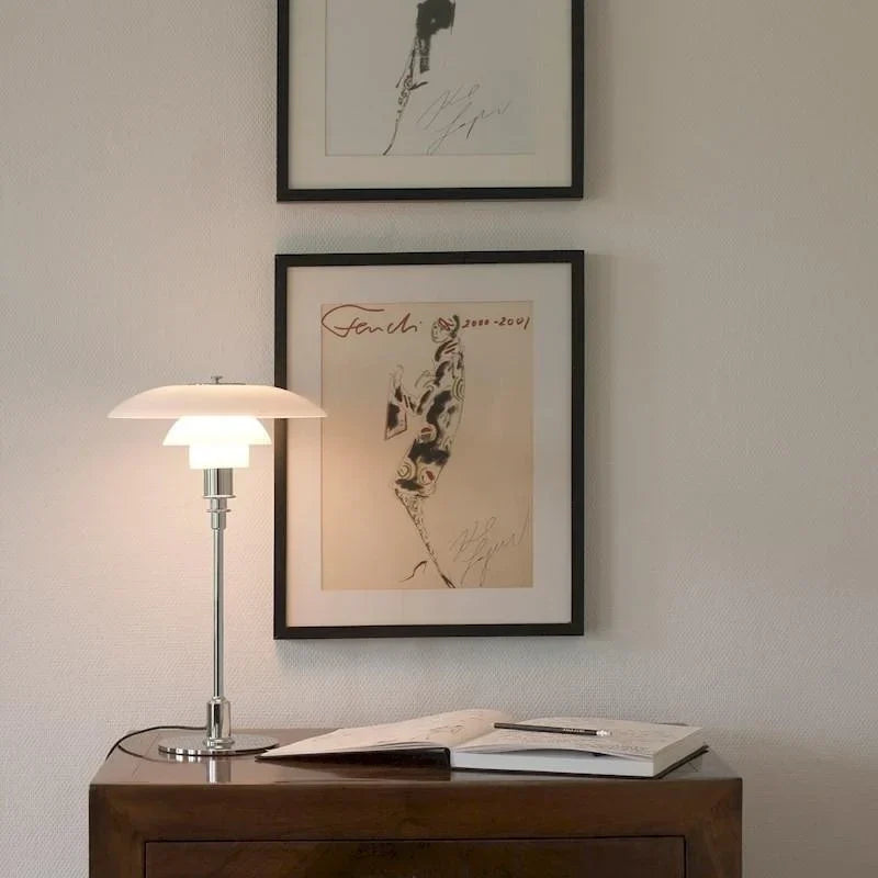 Sleek Metal Table Lamp for Modern Home Ambiance - MetalTable